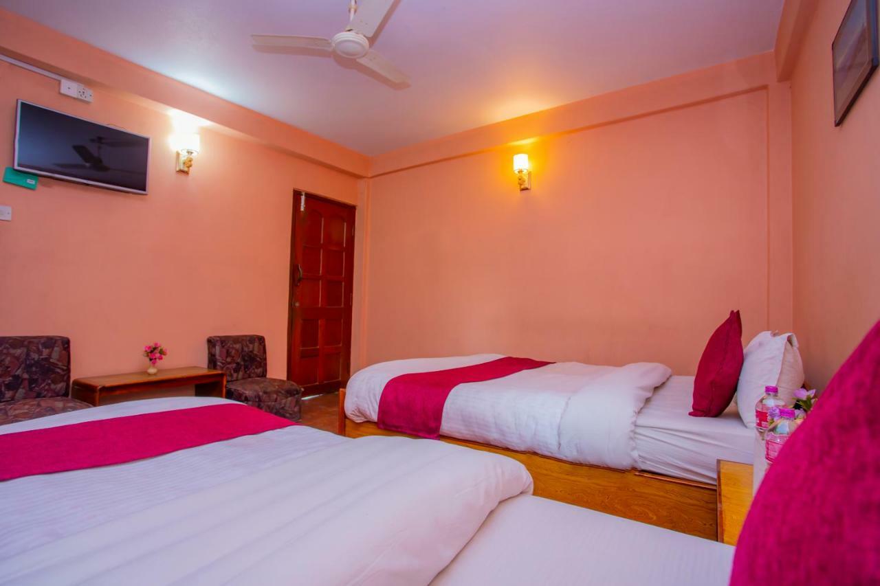 Spot On 445 New Hotel Natureland Pokhara Kültér fotó