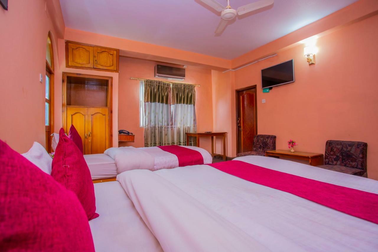 Spot On 445 New Hotel Natureland Pokhara Kültér fotó